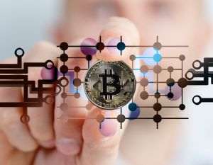 Furnizorii cripto pot opera, de astăzi, doar cu autorizaţie MiCA; impas instituţional în ţara noastră